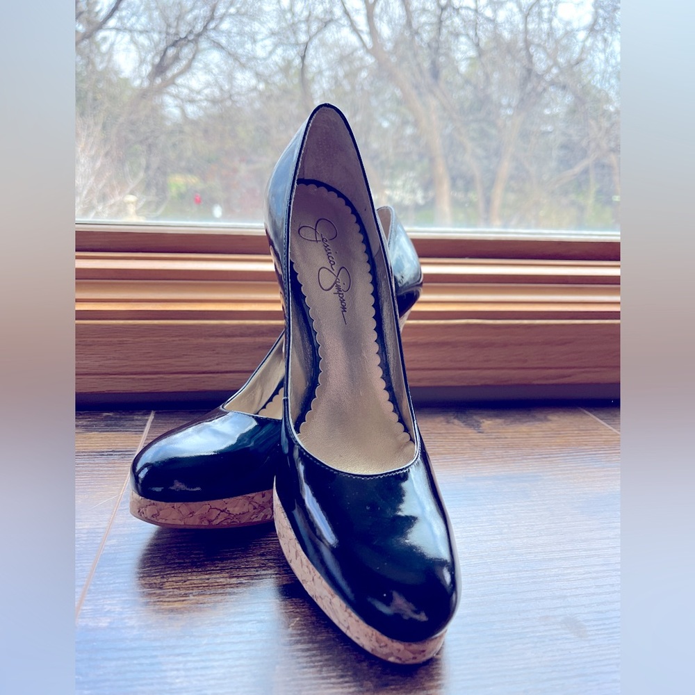 Jessica Simpson platform pumps